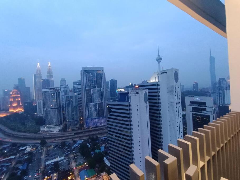Apartament Cl 27A Insta Klcc View & Infinity Pool View Kuala Lumpur Zewnętrze zdjęcie
