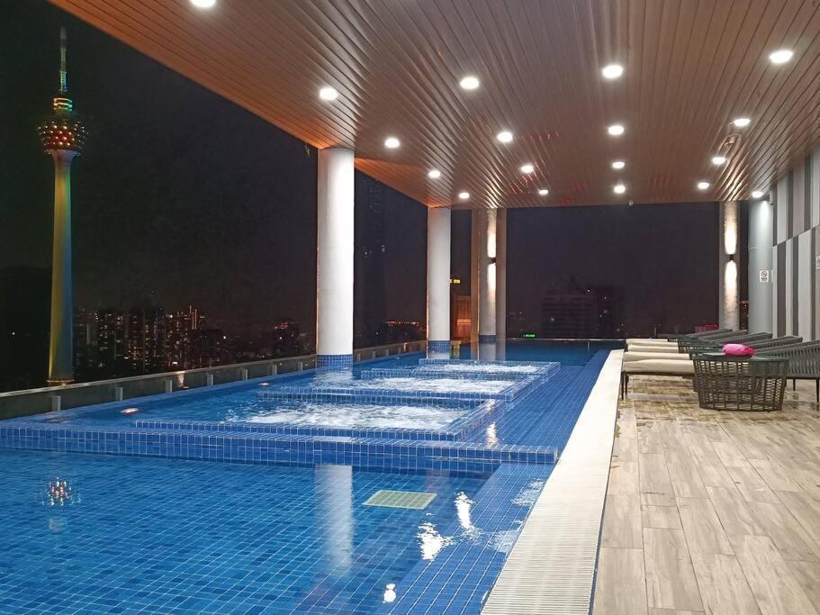 Apartament Cl 27A Insta Klcc View & Infinity Pool View Kuala Lumpur Zewnętrze zdjęcie
