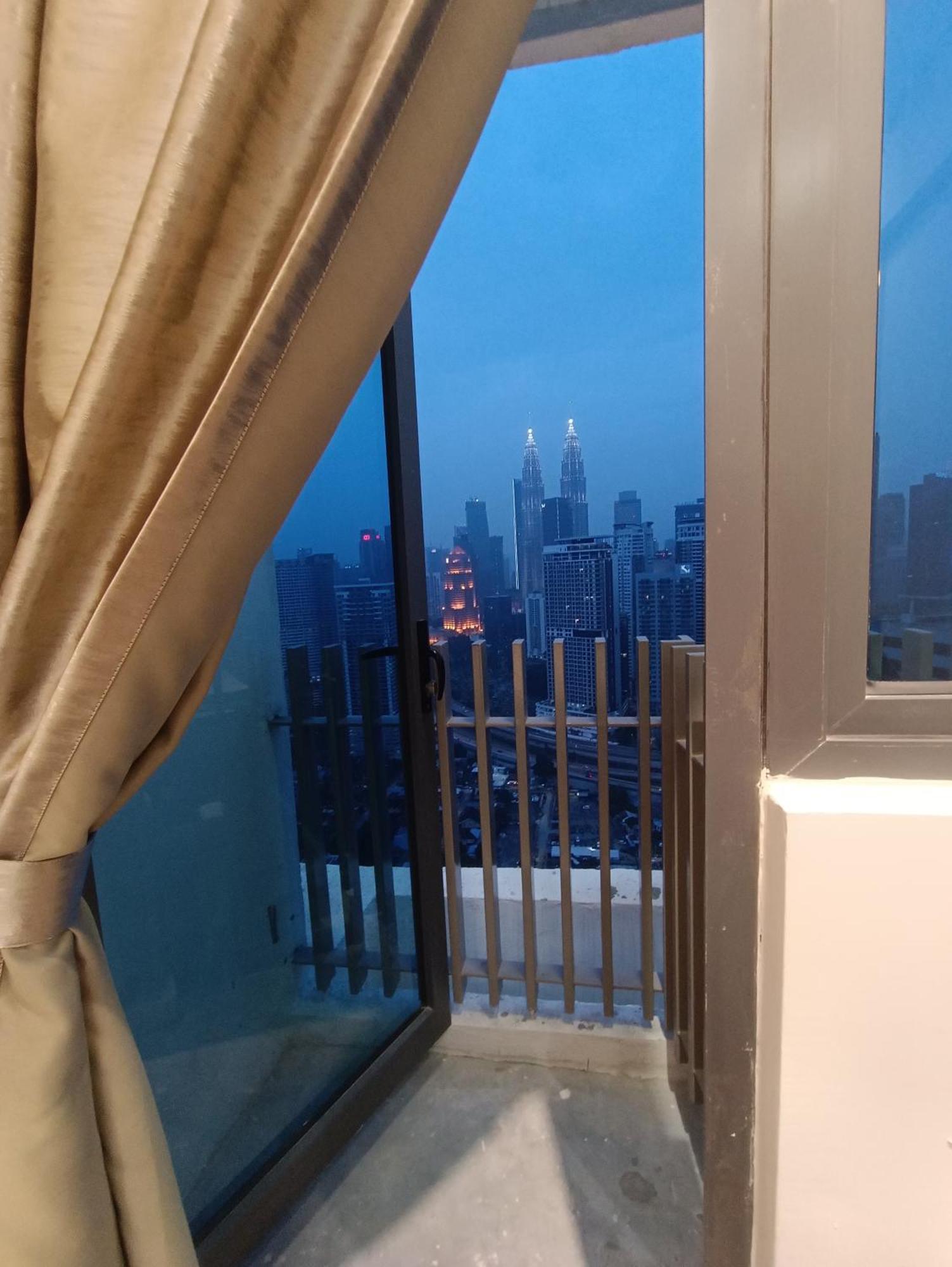Apartament Cl 27A Insta Klcc View & Infinity Pool View Kuala Lumpur Zewnętrze zdjęcie