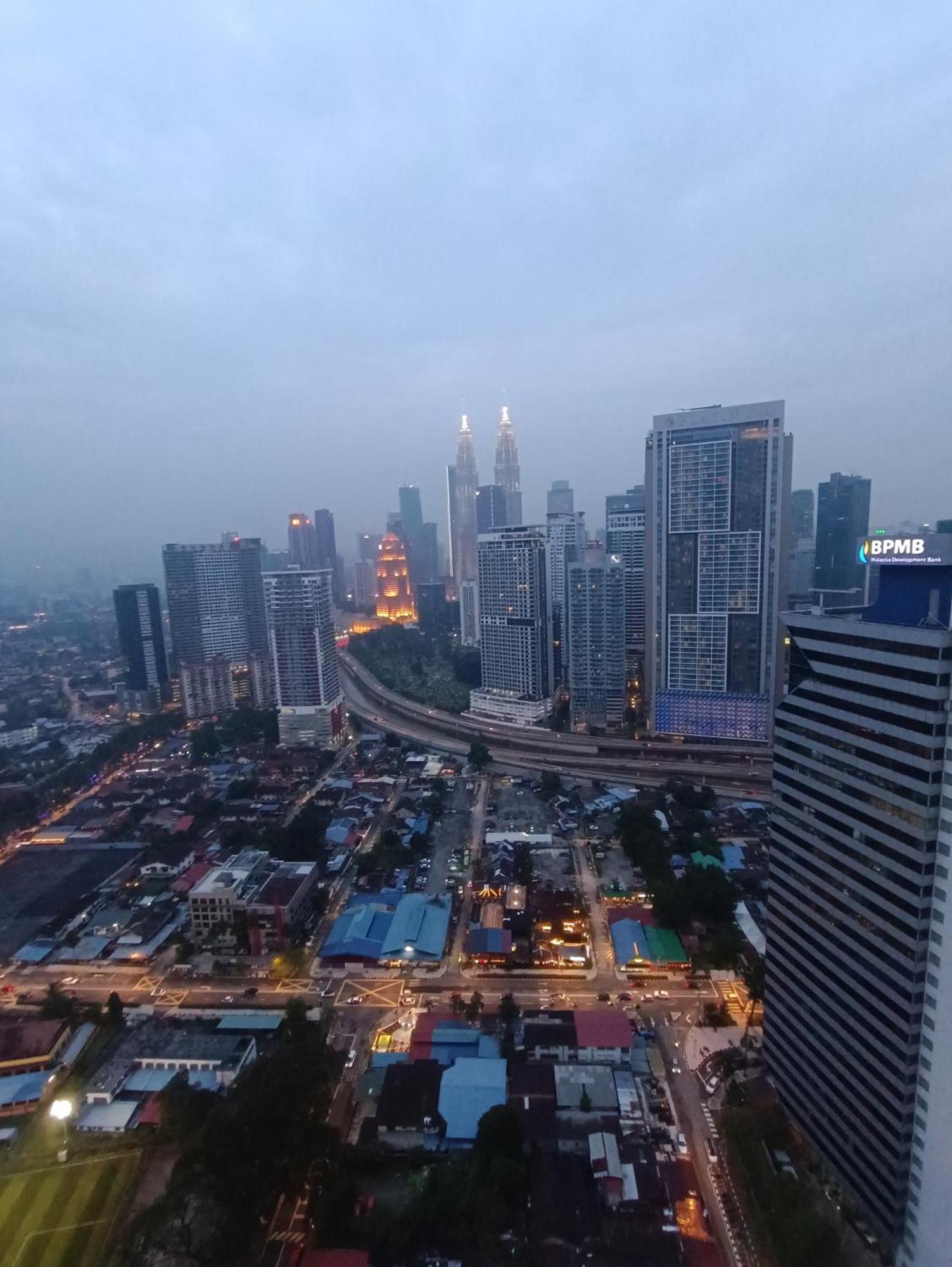 Apartament Cl 27A Insta Klcc View & Infinity Pool View Kuala Lumpur Zewnętrze zdjęcie